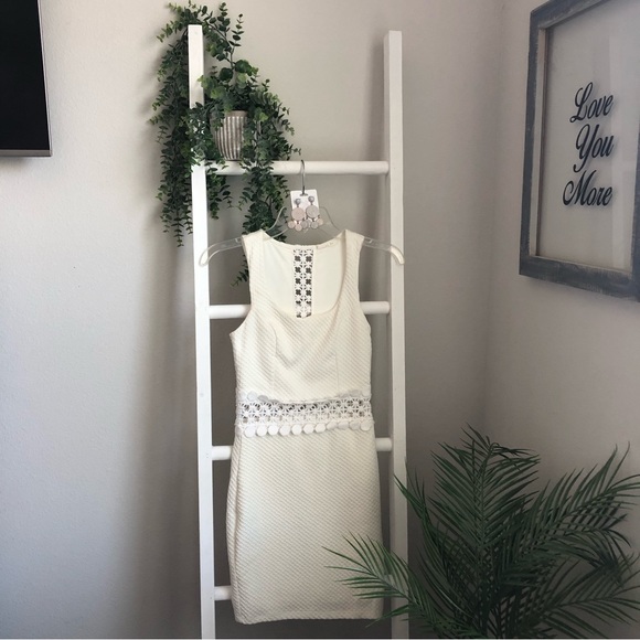 unknown Dresses & Skirts - White dress SZ S